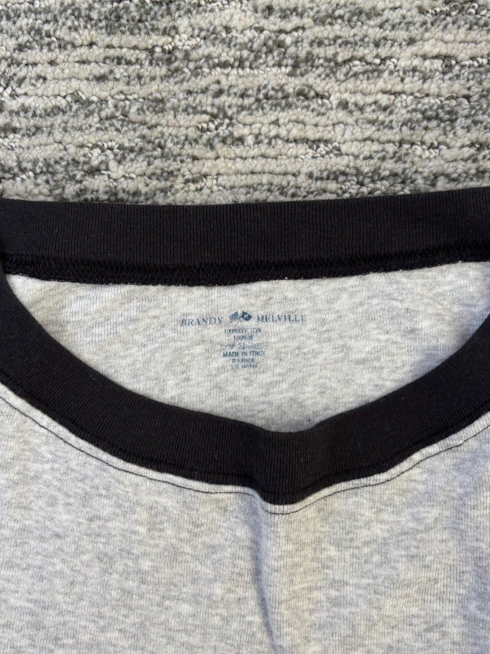 two-tone raglan top black sleeves gray body - Picture 2 of 5